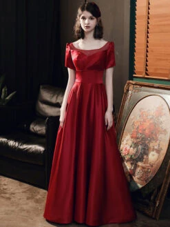 Evening Dress A-Line Jewel Neck Matte Satin Floor-Length Pleated Prom Dress