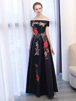 Evening Dress 2023 Navy Blue Satin Fabric Off The Shoulder Ball Gown Sleeveless Applique Long Formal Dresses Wedding Guest Dresses
