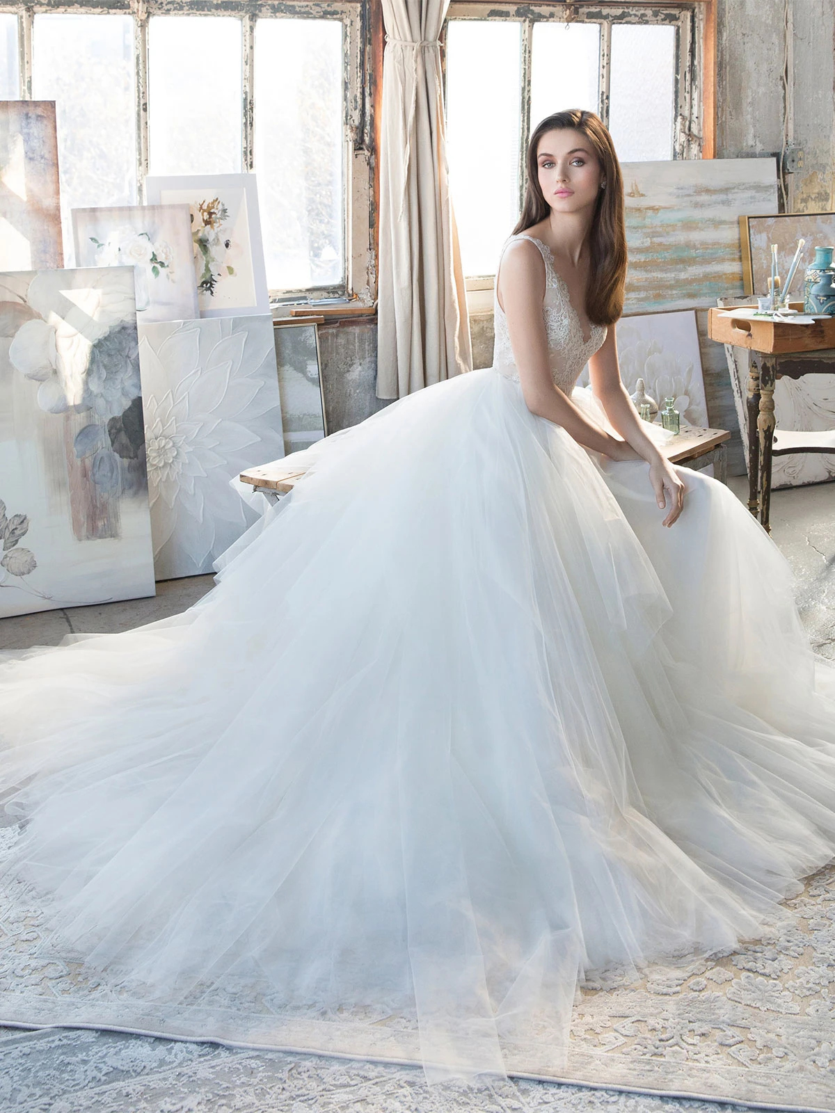 Ivory A-Line Wedding Dresses With Train Sleeveless Tulle Lace V-Neckline Bridal Dresses Free Customization - Image 3