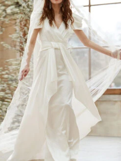 Ivory Simple Causal Wedding Dress Satin Fabric V-Neck Short Sleeves A-Line Bridal Dresses Free Customization