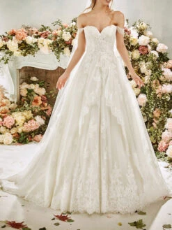 Ivory Wedding Dresses With Train A-Line Sleeveless Lace Strapless Bridal Gowns Free Customization