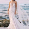 Beach Wedding Dresses Ivory Sleeveless Strapless Lace Bridal Dresses Free Customization