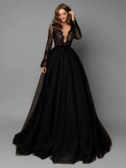 Black Wedding Dress With Train A-Line V-Neckline Long Sleeves Lace Sweep Tulle Bridal Gowns Free Customization